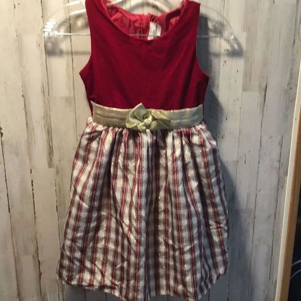 Beautiful, red velvet and plaid dress by rare edition, estimating size 3 to 5T